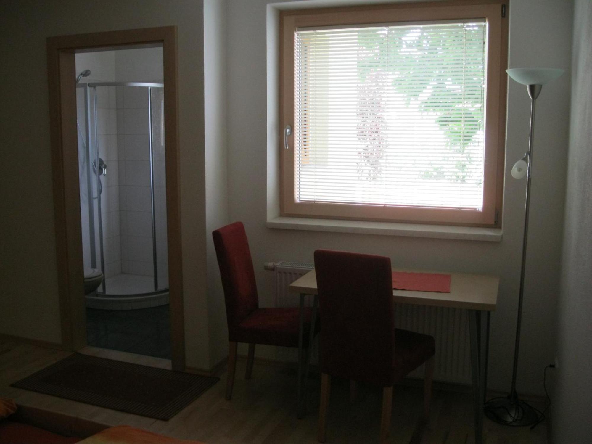 Haus Rainer Apartment Innsbruck Bagian luar foto